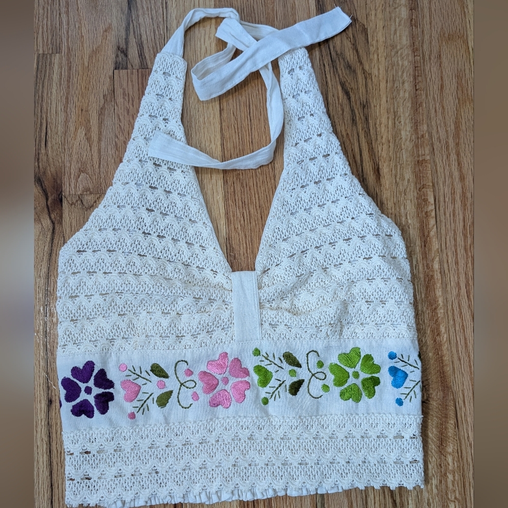 Aesthetic Cropped Halter Tank Top With Floral Embroidered Sz M